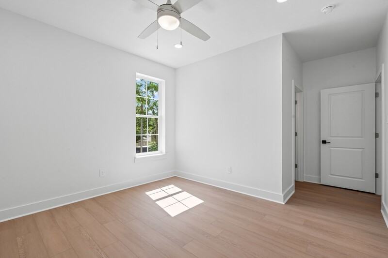 3127 Cockrell Ave - Photo 7 of 14