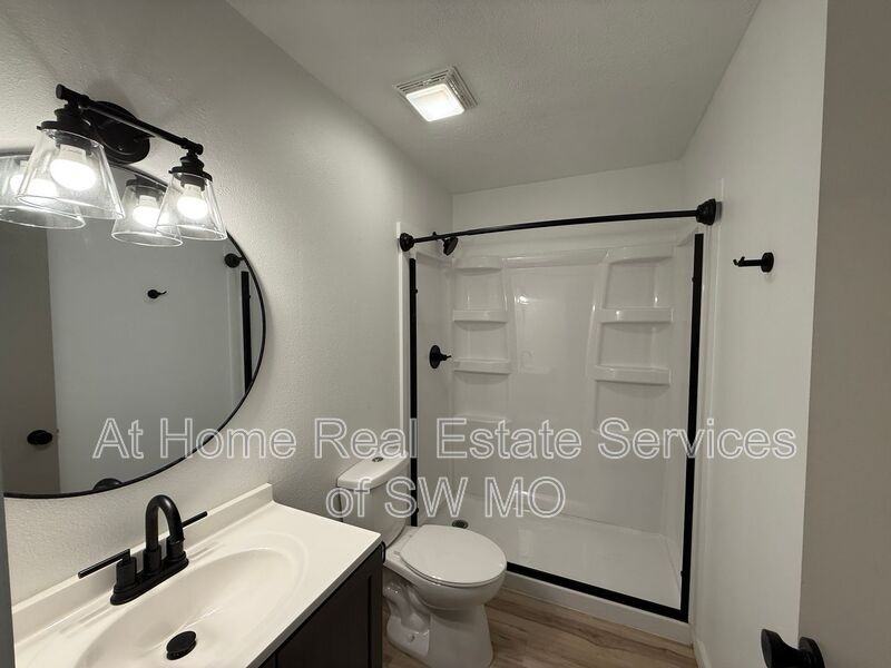 3342 E Linwood St #6 - Photo 6 of 9