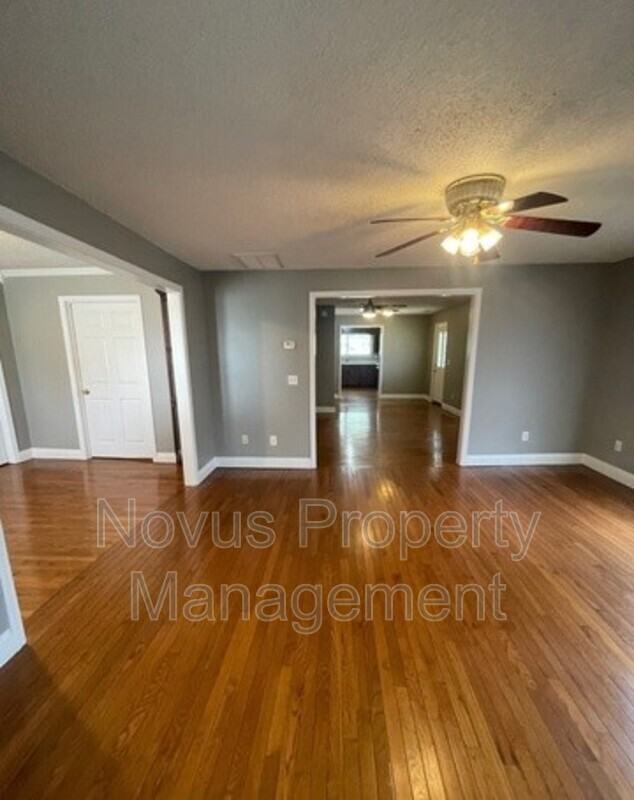 102 W Lipham St - Photo 3 of 8