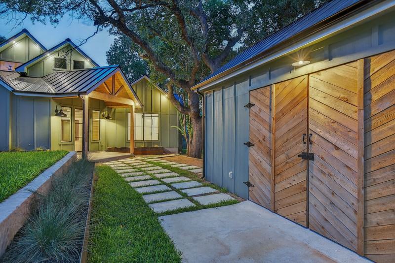 308 Mountain View Drive - Photo 2 of 30