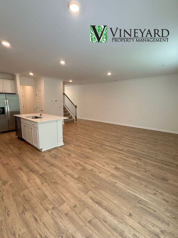 3080 Yellowhammer Dr - Photo 7 of 34
