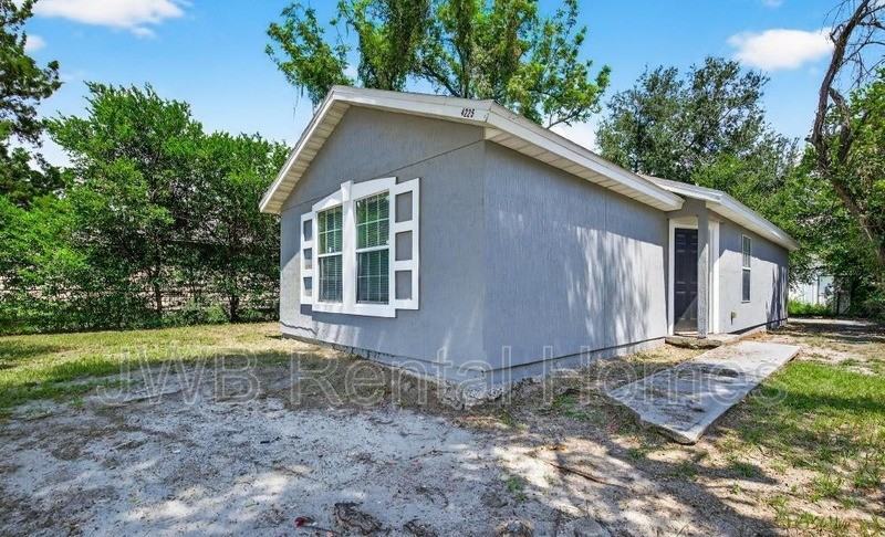 4225 Morrison St - Photo 5 of 31