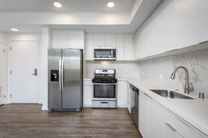 featured image of 5750 Hollywood Blvd