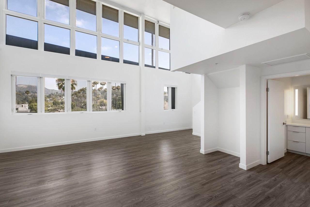 Fusion Hollywood - Photo 2 of 35