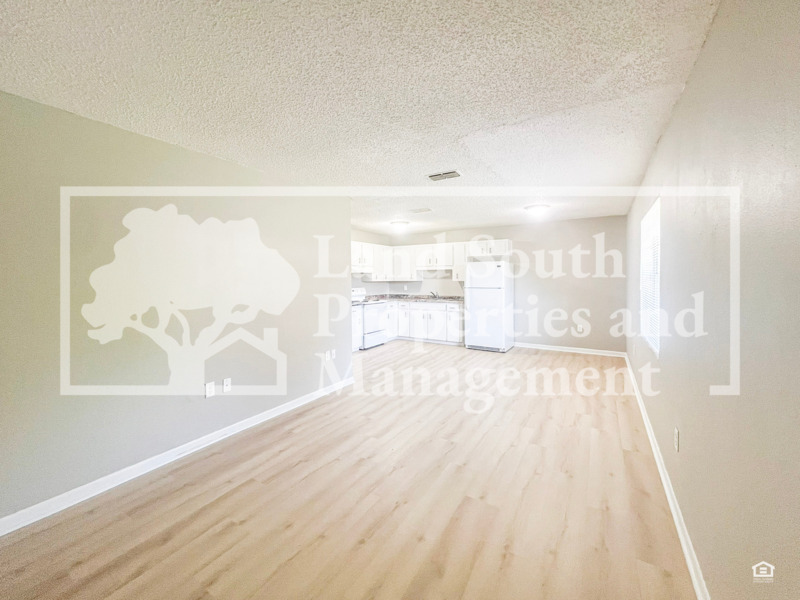 1338 Payne St - Photo 3 of 14