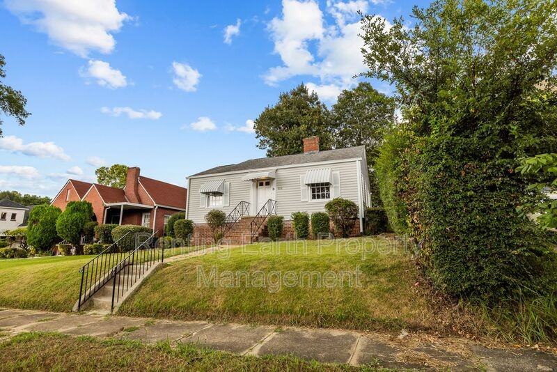 905 7th St W