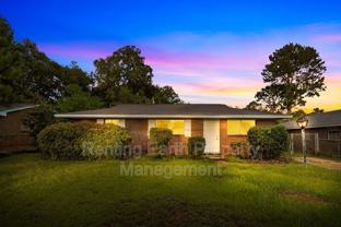 426 Brookview Dr - Photo 1 of 1