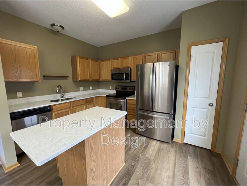 4536 Ne Mcdougal Ln - Photo 4 of 10