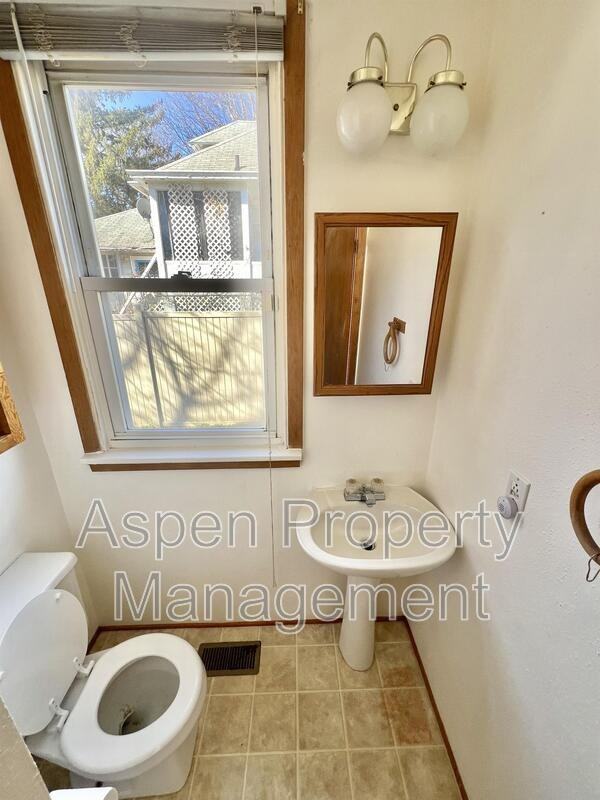 1313 Division St #1315 - Photo 6 of 14