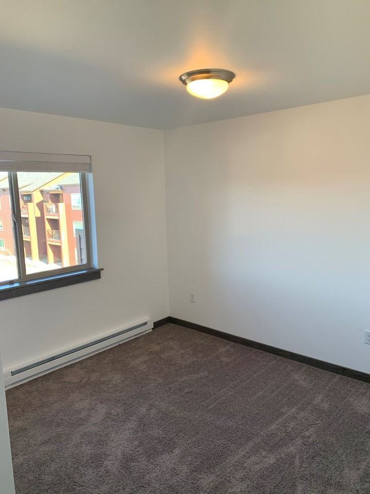 1903 Golden West Drive - Photo 5 of 20