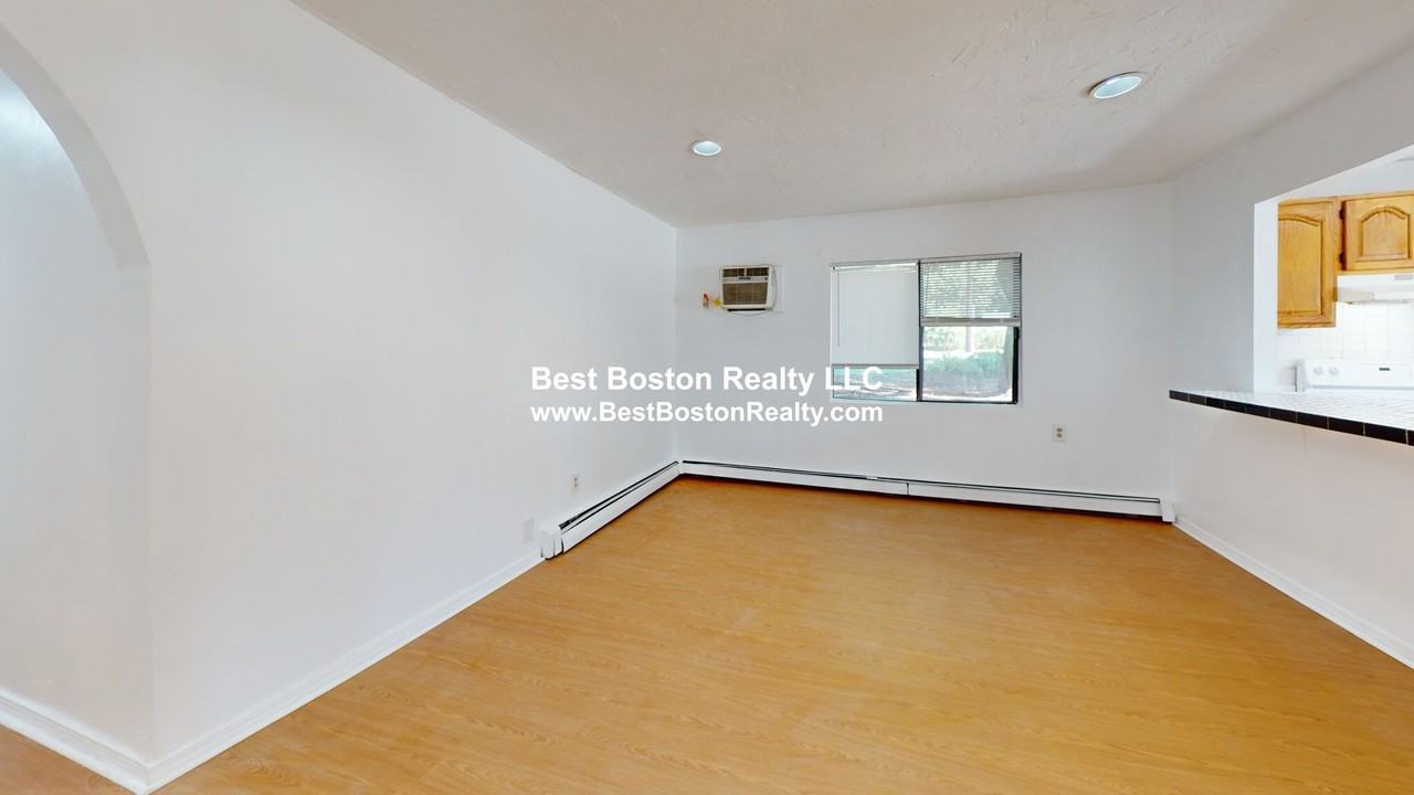 100 Fellsview Ter #101A - Photo 3 of 16