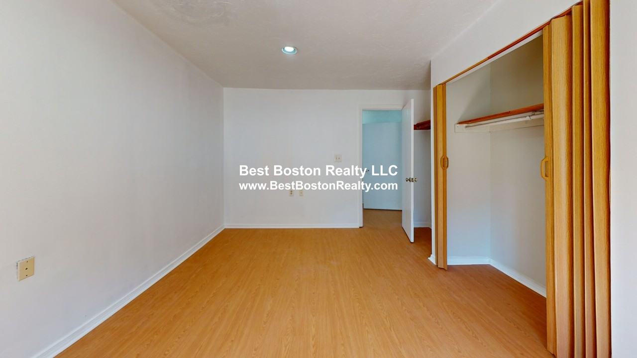 100 Fellsview Ter #101A - Photo 7 of 16