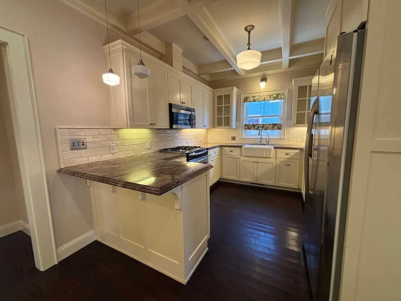 113 Harvest St - Photo 3 of 27