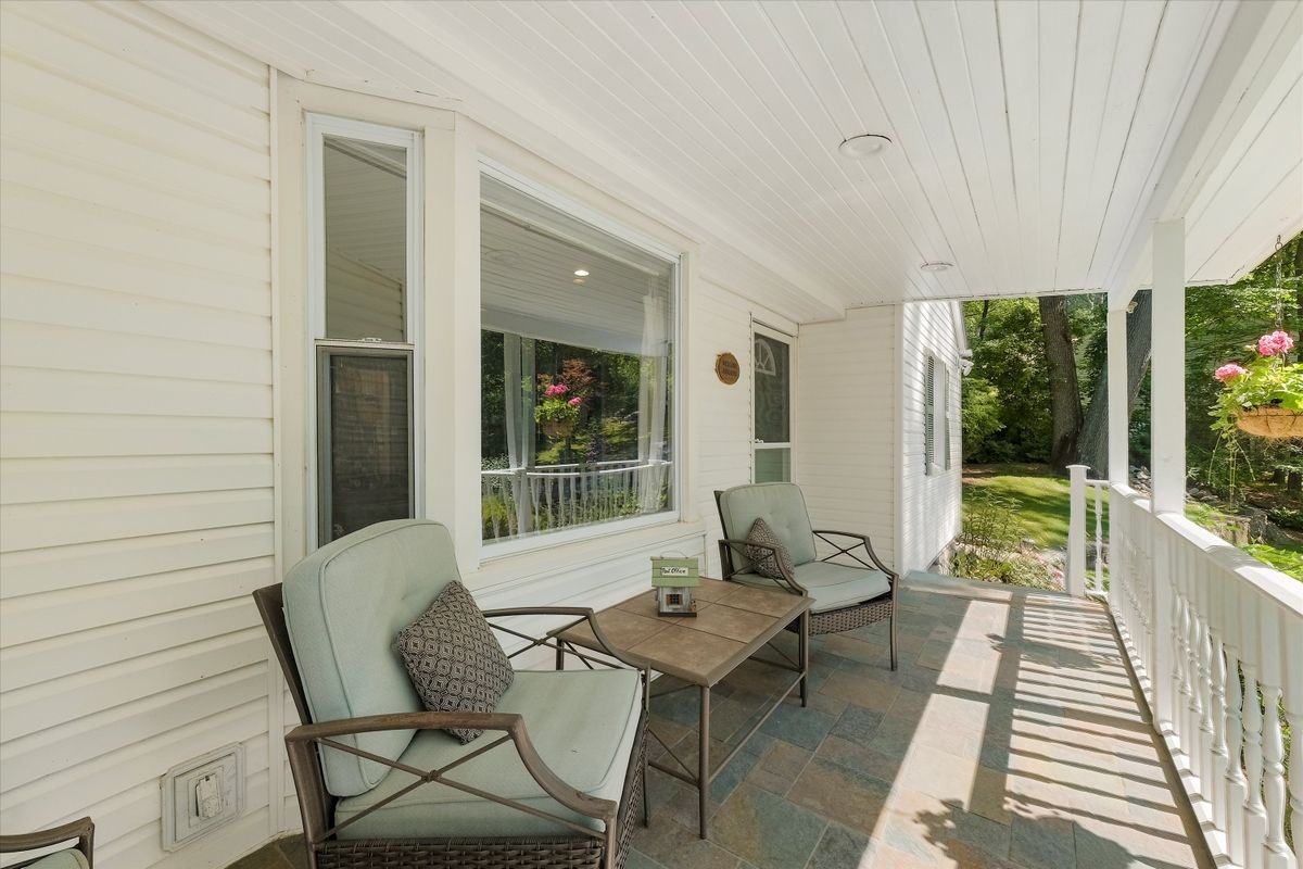 13 Split Rock Rd - Photo 2 of 37