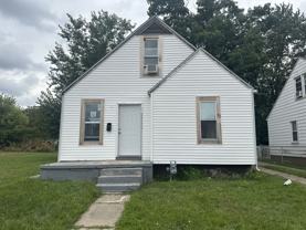 3807 S Bassett St - Photo 1 of 1