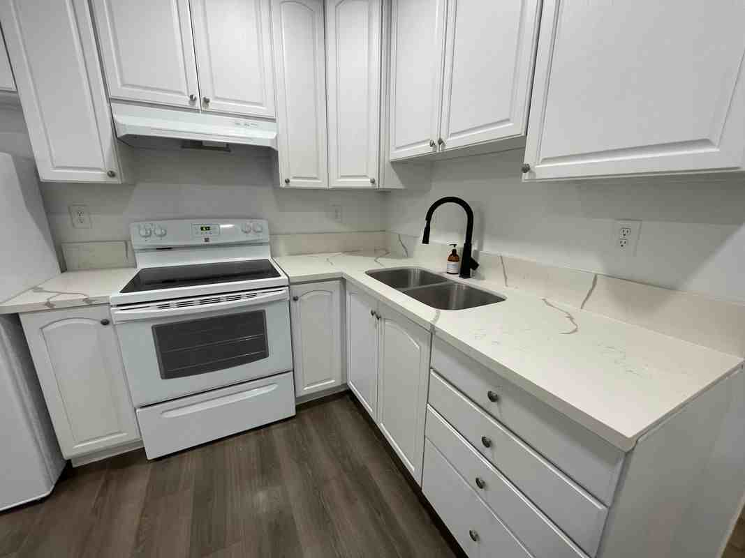 10661 Fern Ave - Photo 5 of 7