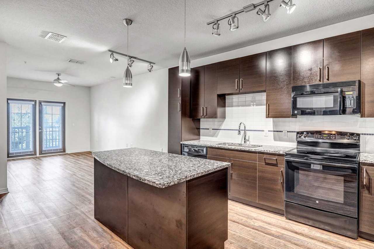 Gateway North - Photo 2 of 32