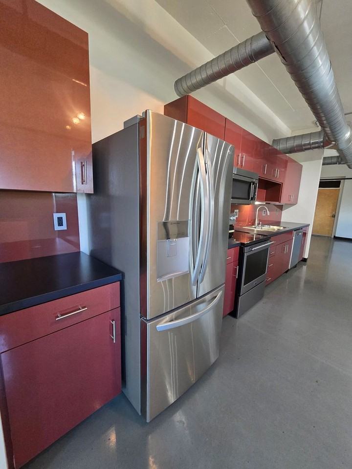 201 Arno St Ne #204 - Photo 3 of 33