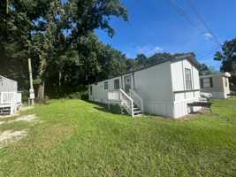 featured image of Colony Oaks Homes