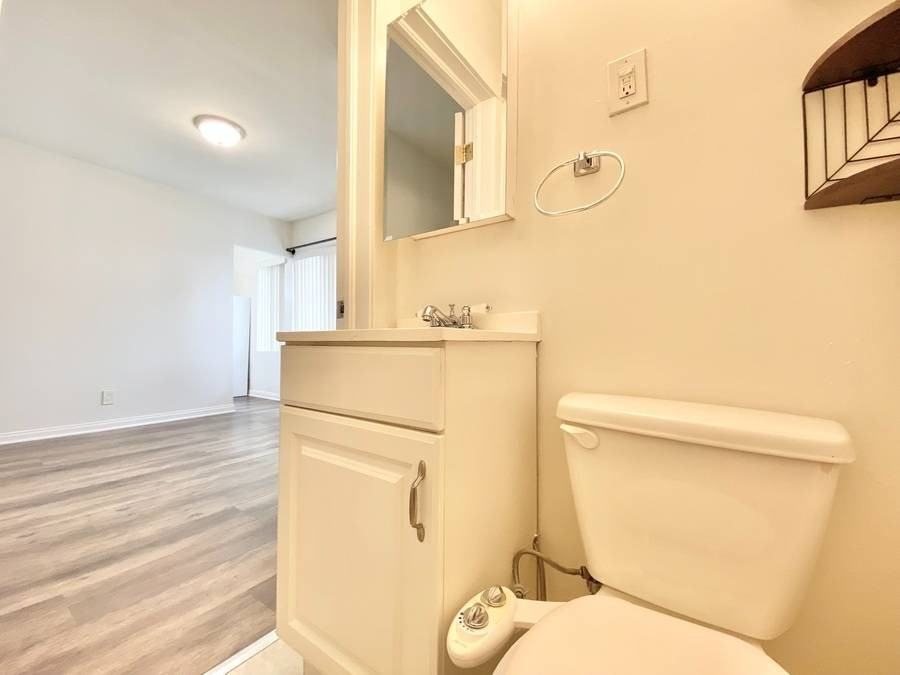 2116 1/2 E Cesar E Chavez Ave #1 - Photo 4 of 9