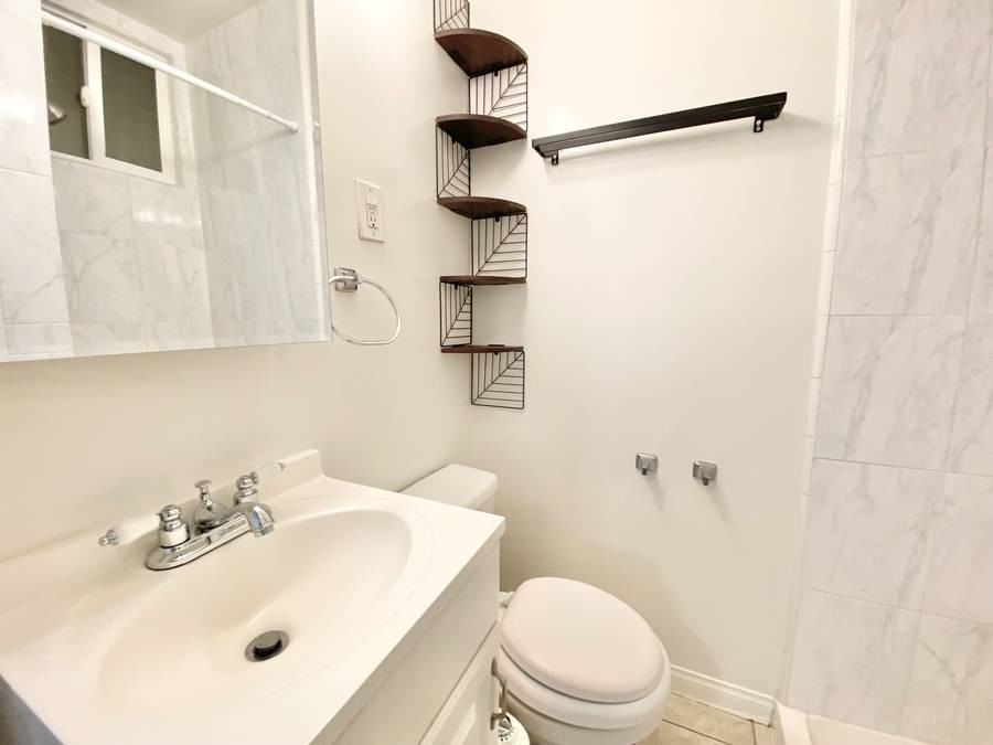 2116 1/2 E Cesar E Chavez Ave #1 - Photo 5 of 9