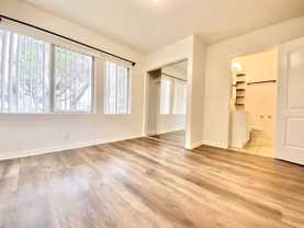 2118 1/2 E Cesar E Chavez Ave #4 - Photo 1 of 1