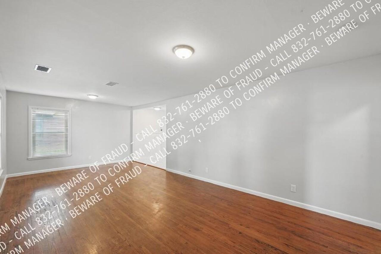 1928 Oldgate Ln - Photo 3 of 23