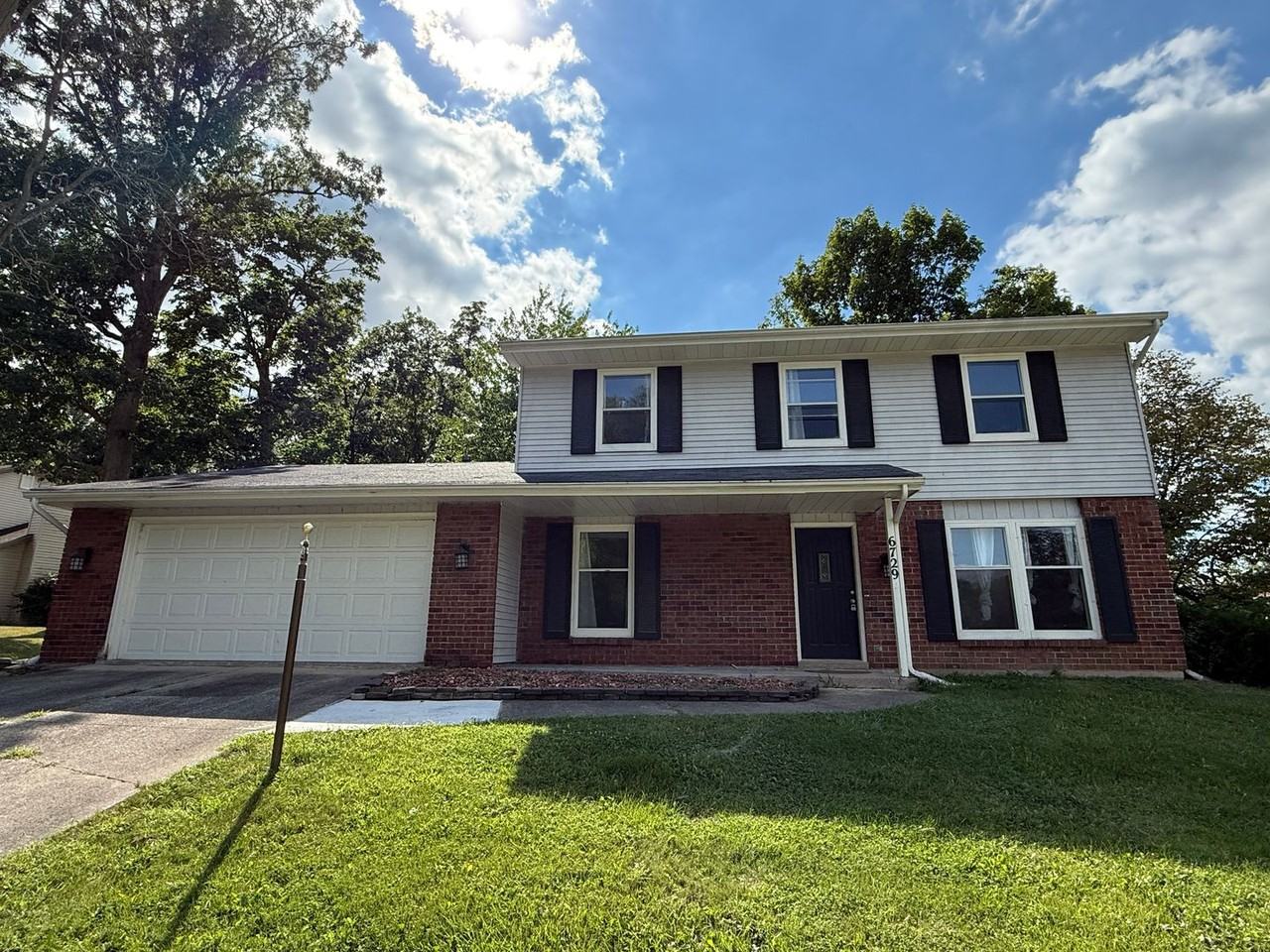 6729 Rockingham Dr - Photo 2 of 31