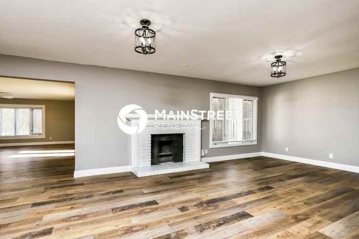 1880 Catlin Dr - Photo 2 of 17