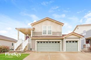 7954 Enclave Ln - Photo 1 of 1