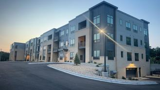 880 N Main - Photo 1 of 1