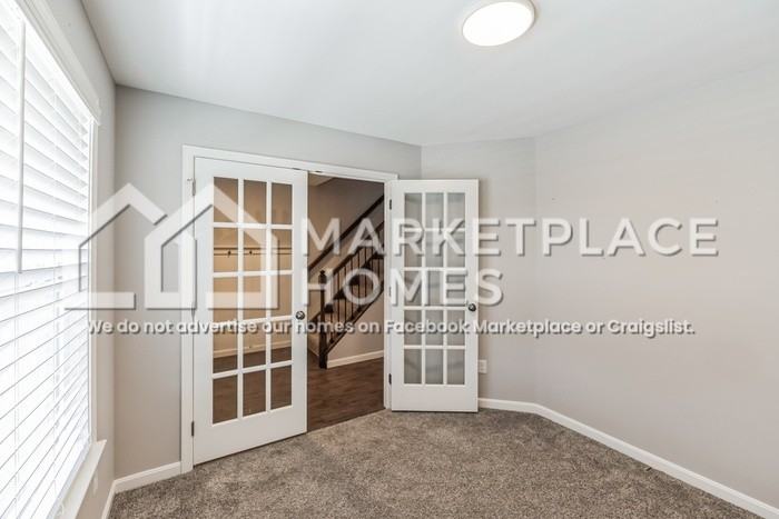 11989 Blue Ash Ln - Photo 2 of 36