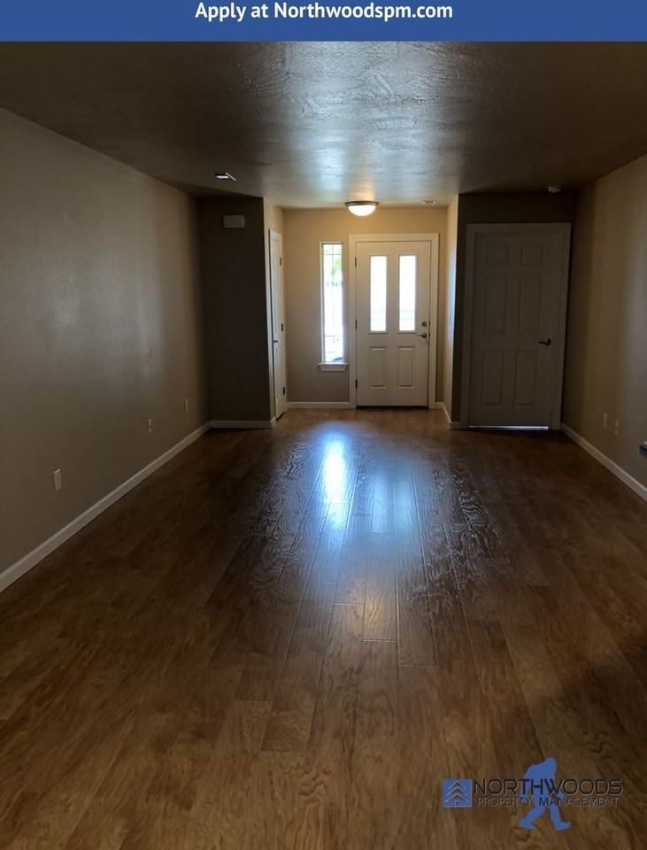 322 Cheney Loop - Photo 3 of 25