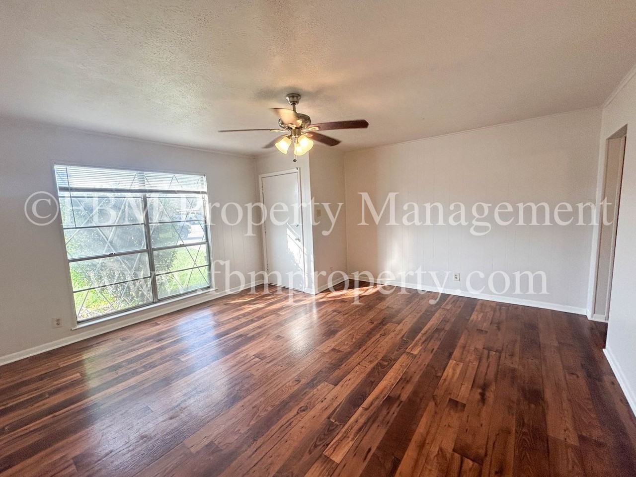 1224 W Burnett St - Photo 4 of 20