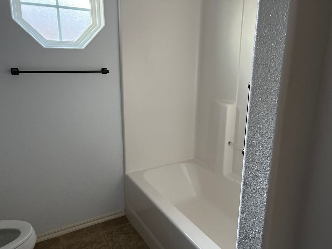 684 Meadows Cir - Photo 5 of 15