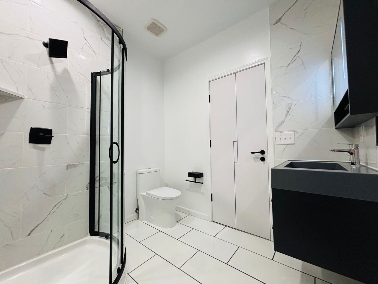 420B N Main St - Photo 2 of 8