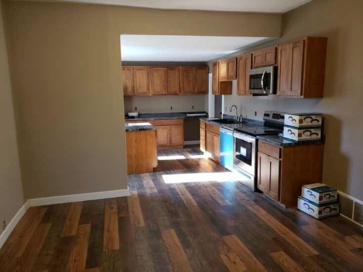 502 N Mill St - Photo 3 of 21