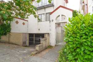 featured image of 2570 Virginia St