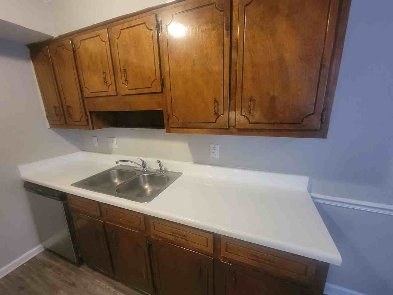 114 Chalet North Ct - Photo 6 of 13