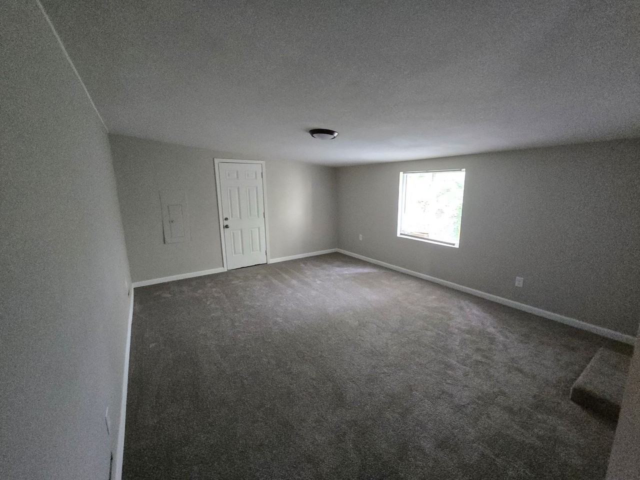 3105 Se Girard St - Photo 6 of 9