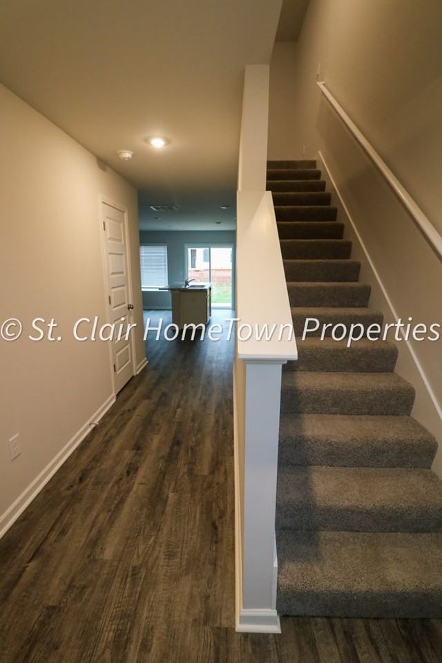 251 251 Driftwood Lane - Photo 2 of 36