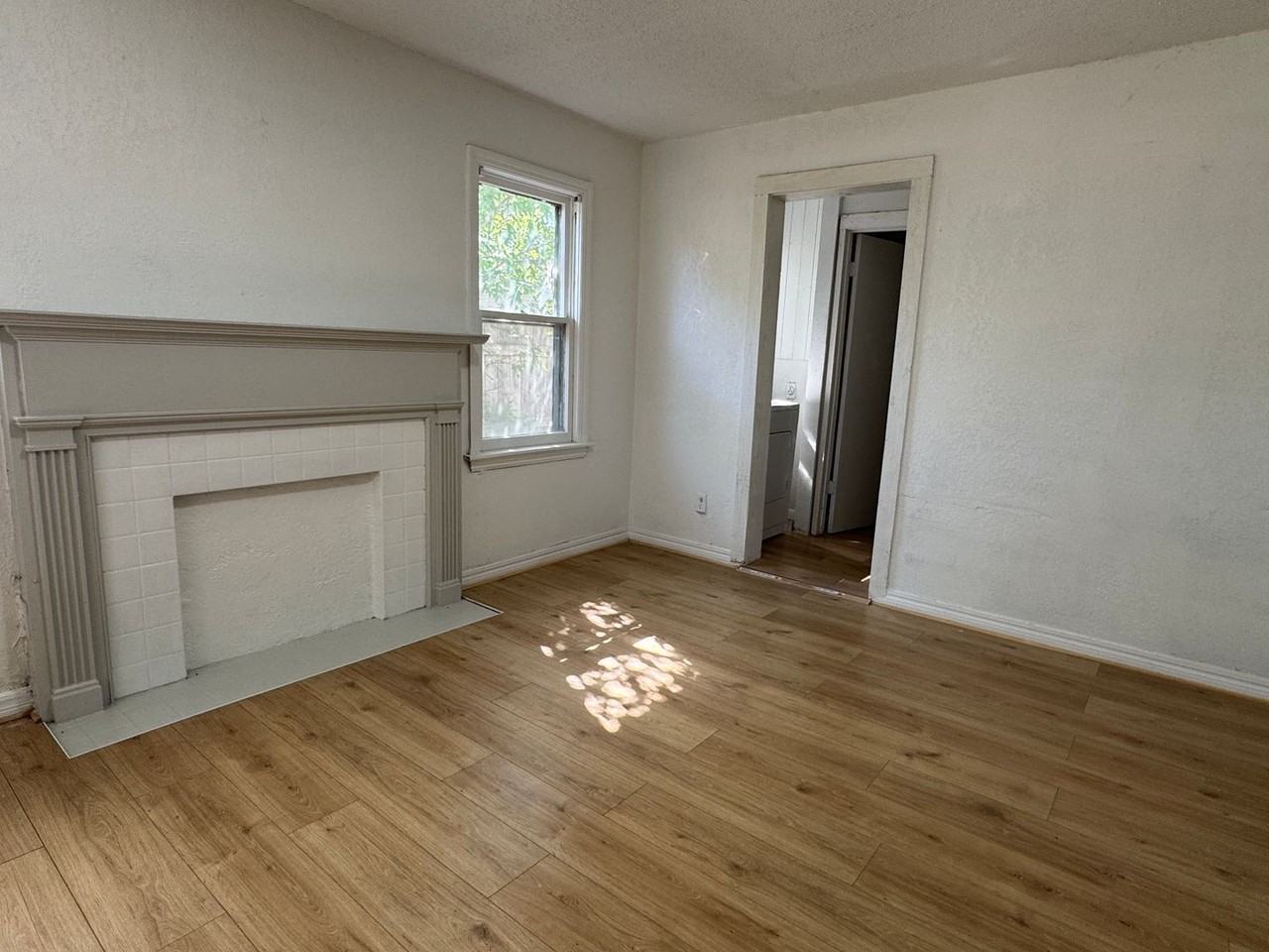 1708 Nw Euclid Ave - Photo 3 of 11