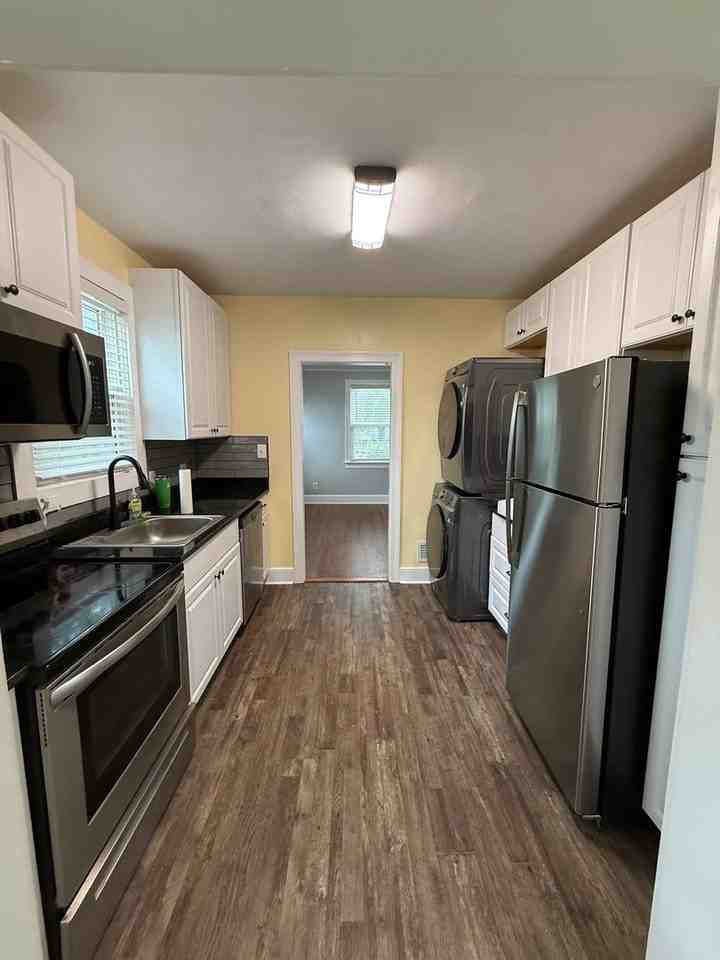 607 Joan St - Photo 3 of 12