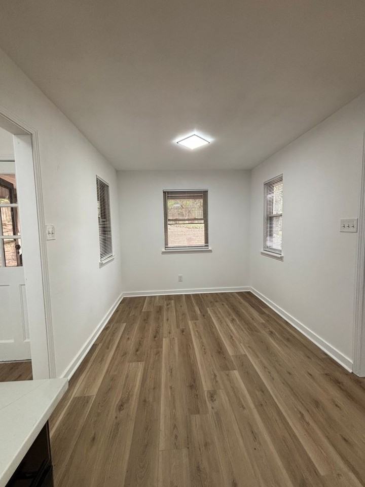 516 Green Oak Dr - Photo 5 of 9