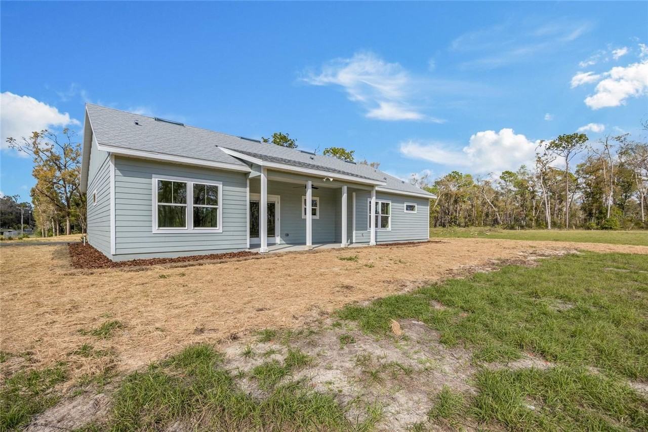 600 Fisher Dr - Photo 3 of 26