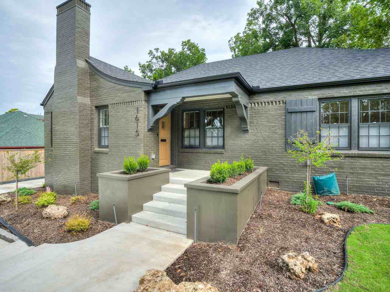 1615 E 35th St - Photo 2 of 50