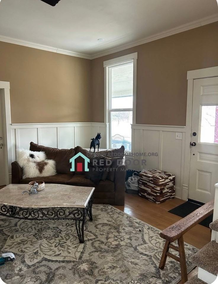 400 6th Avenue North - Photo 3 of 15