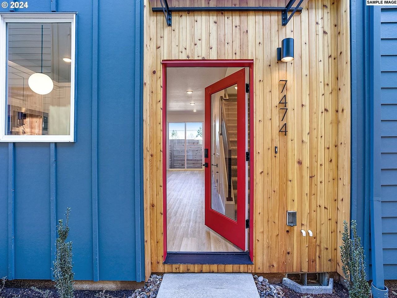 7470 N Macrum Ave - Photo 4 of 23