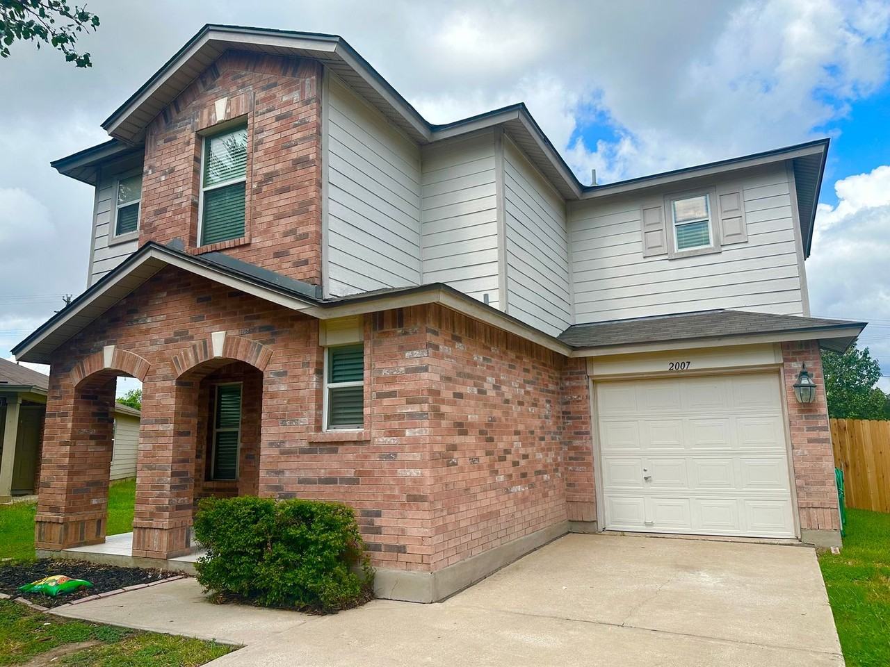 2007 Olin Cove - Photo 2 of 17