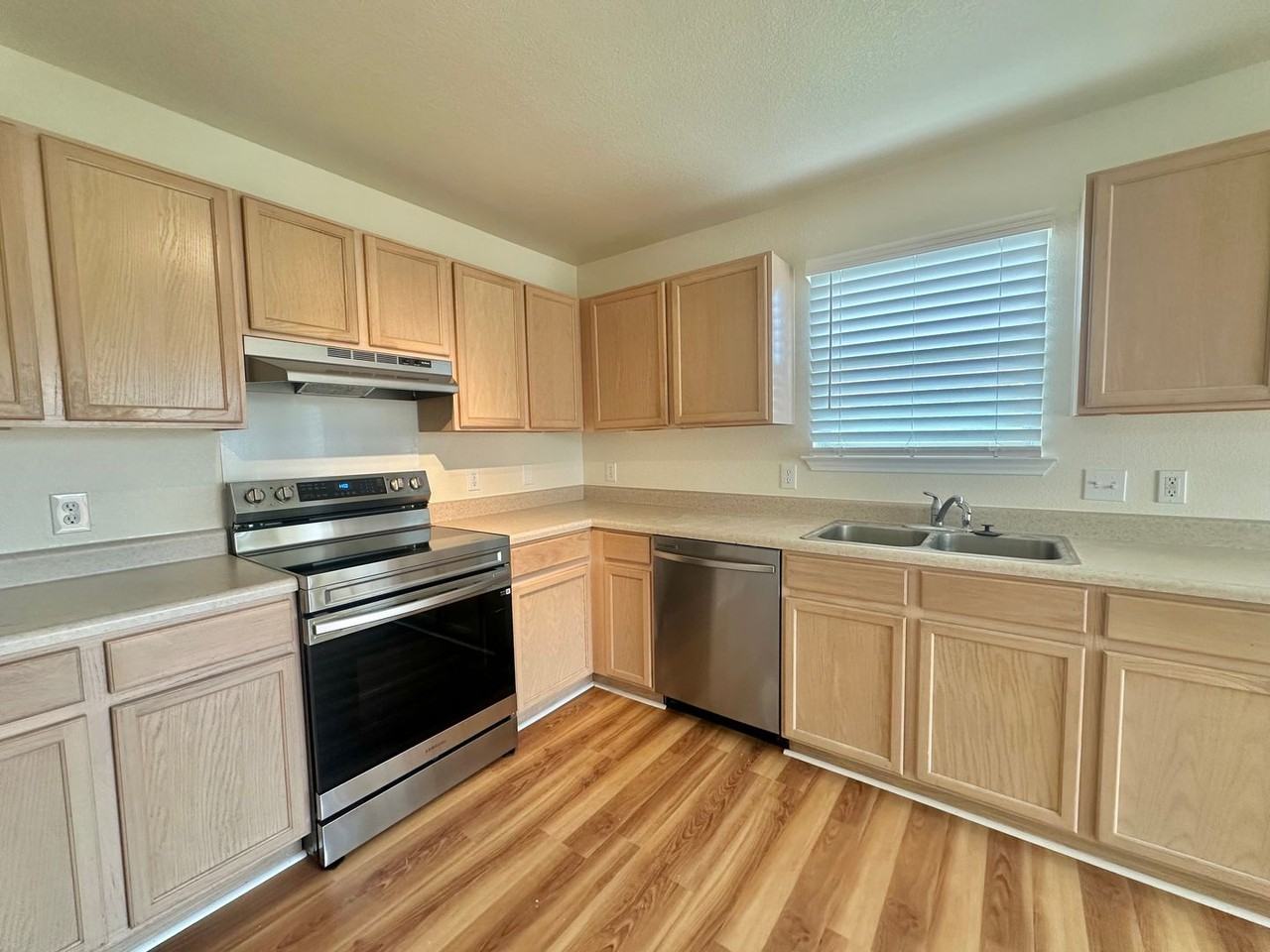 2007 Olin Cove - Photo 6 of 17